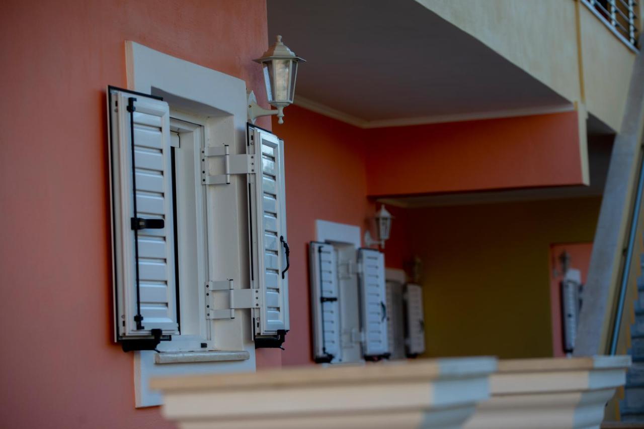 John Apartments First Floor Roda  Dış mekan fotoğraf