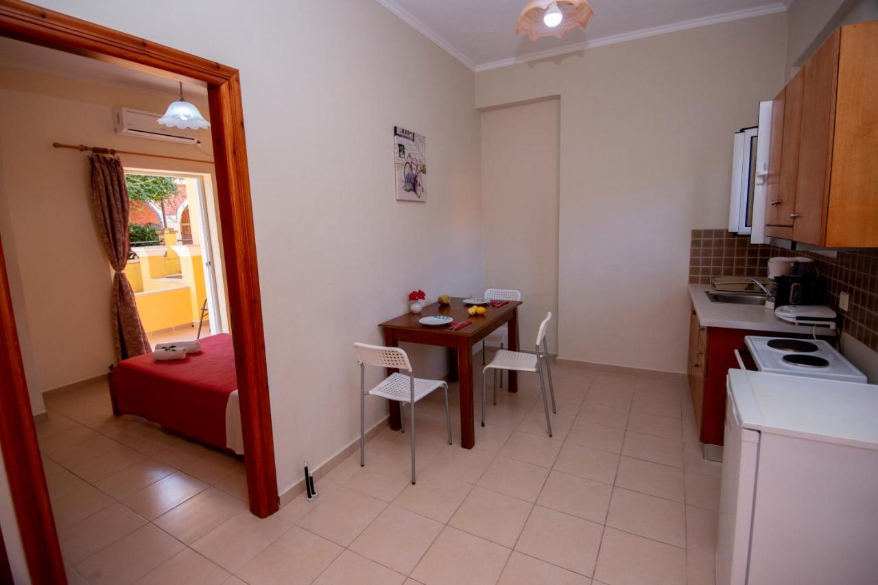John Apartments First Floor Roda  Dış mekan fotoğraf